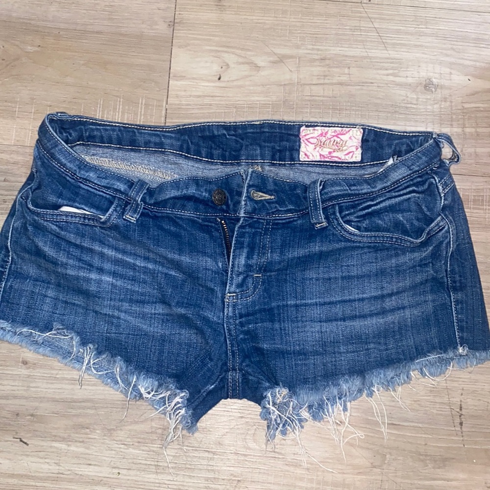 booty shorts